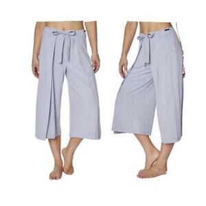 Betsey Johnson Performance Rib Cropped Pants Wide Leg Stretch Gouchos Sz M New
